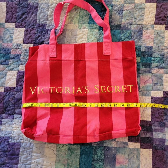 Victoria's Secret Canvas Red & Pink Canvas Tote NWT - Picture 3 of 7